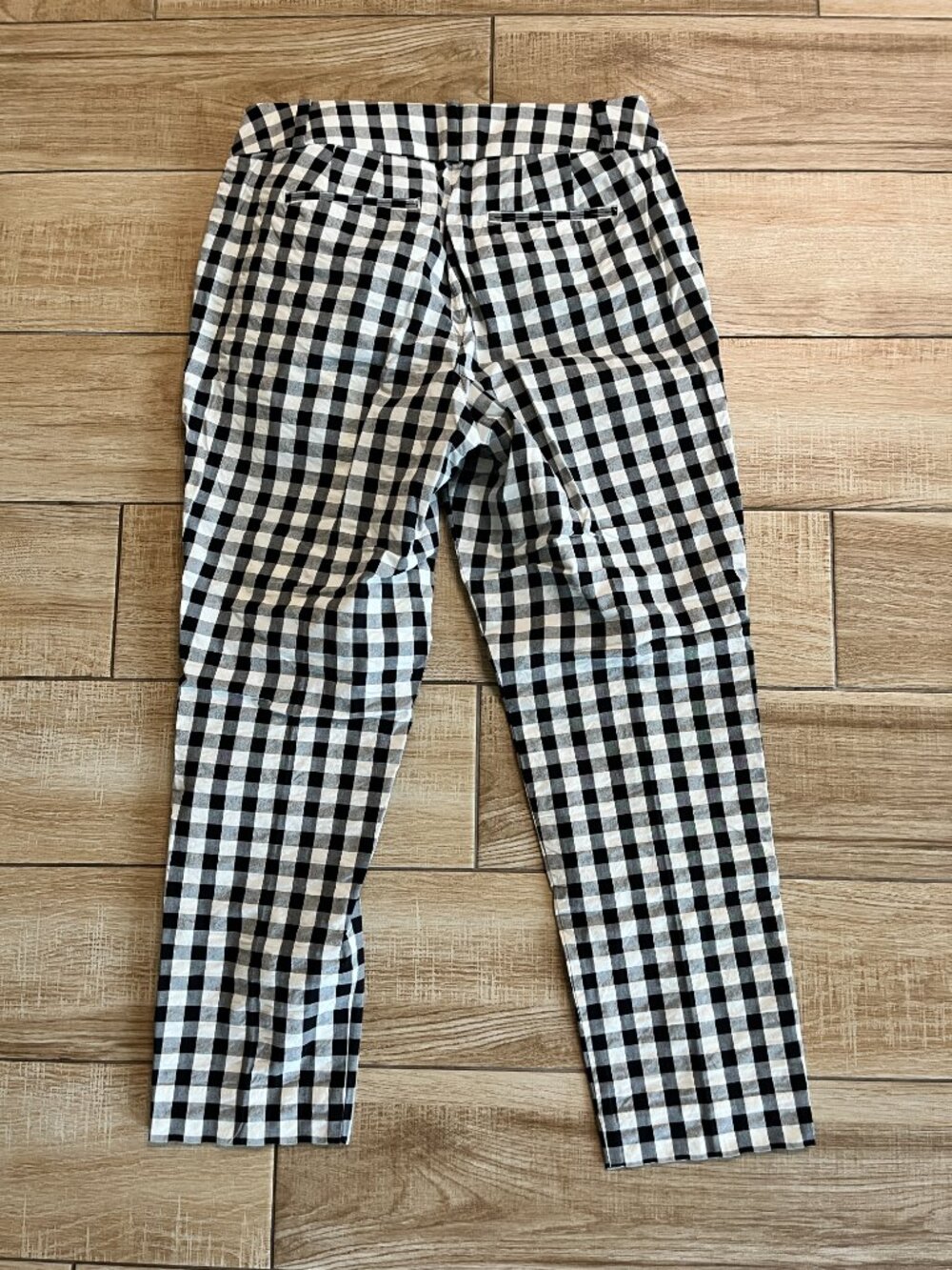 Womens Loft Julie Straight Black/White Checkered Cropped Pants - 4P - Picture 4 of 7